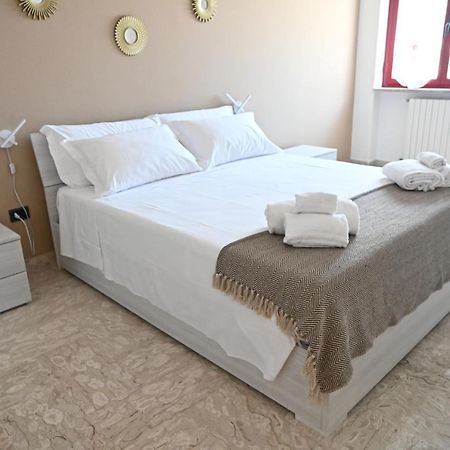 Dimora Fefe Apartment Monopoli Bagian luar foto