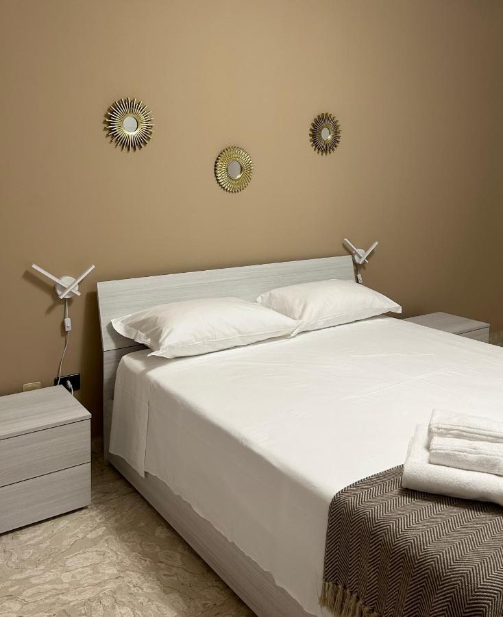 Dimora Fefe Apartment Monopoli Bagian luar foto